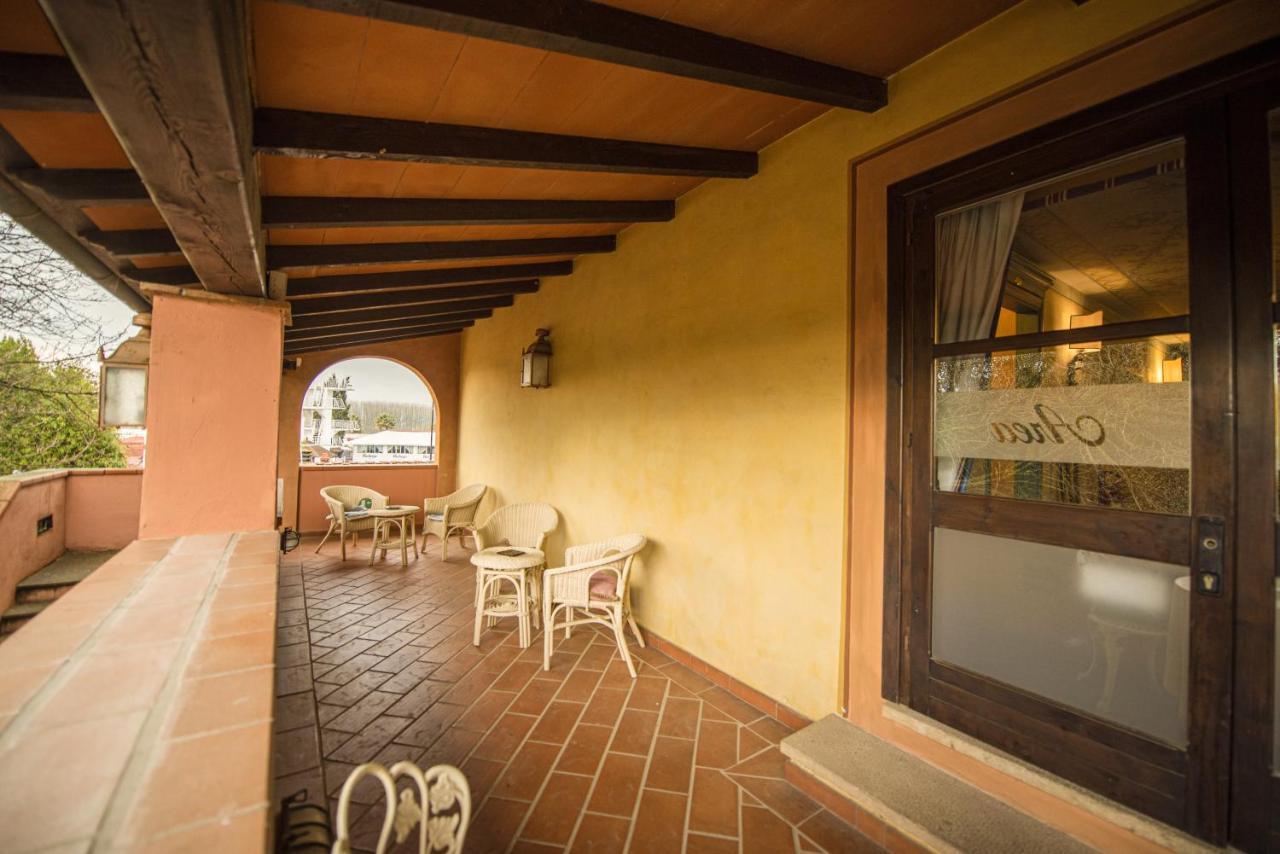Hotel Boccaccio Calcinaia Luaran gambar