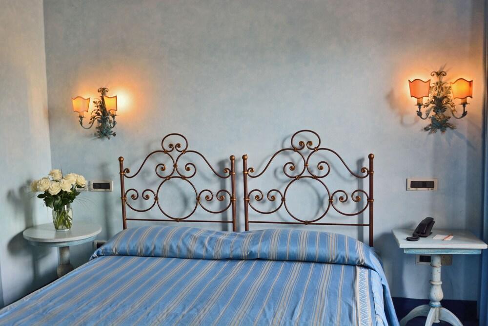 Hotel Boccaccio Calcinaia Luaran gambar