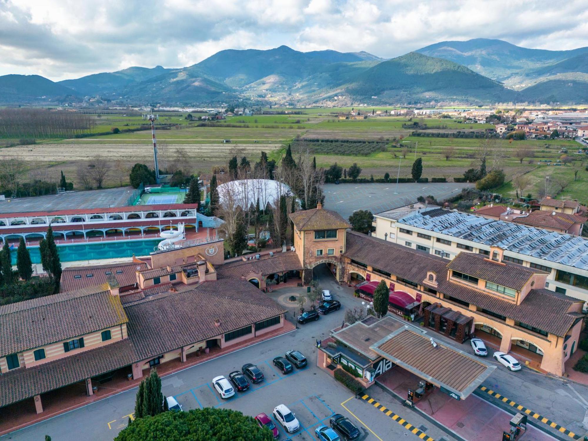 Hotel Boccaccio Calcinaia Luaran gambar