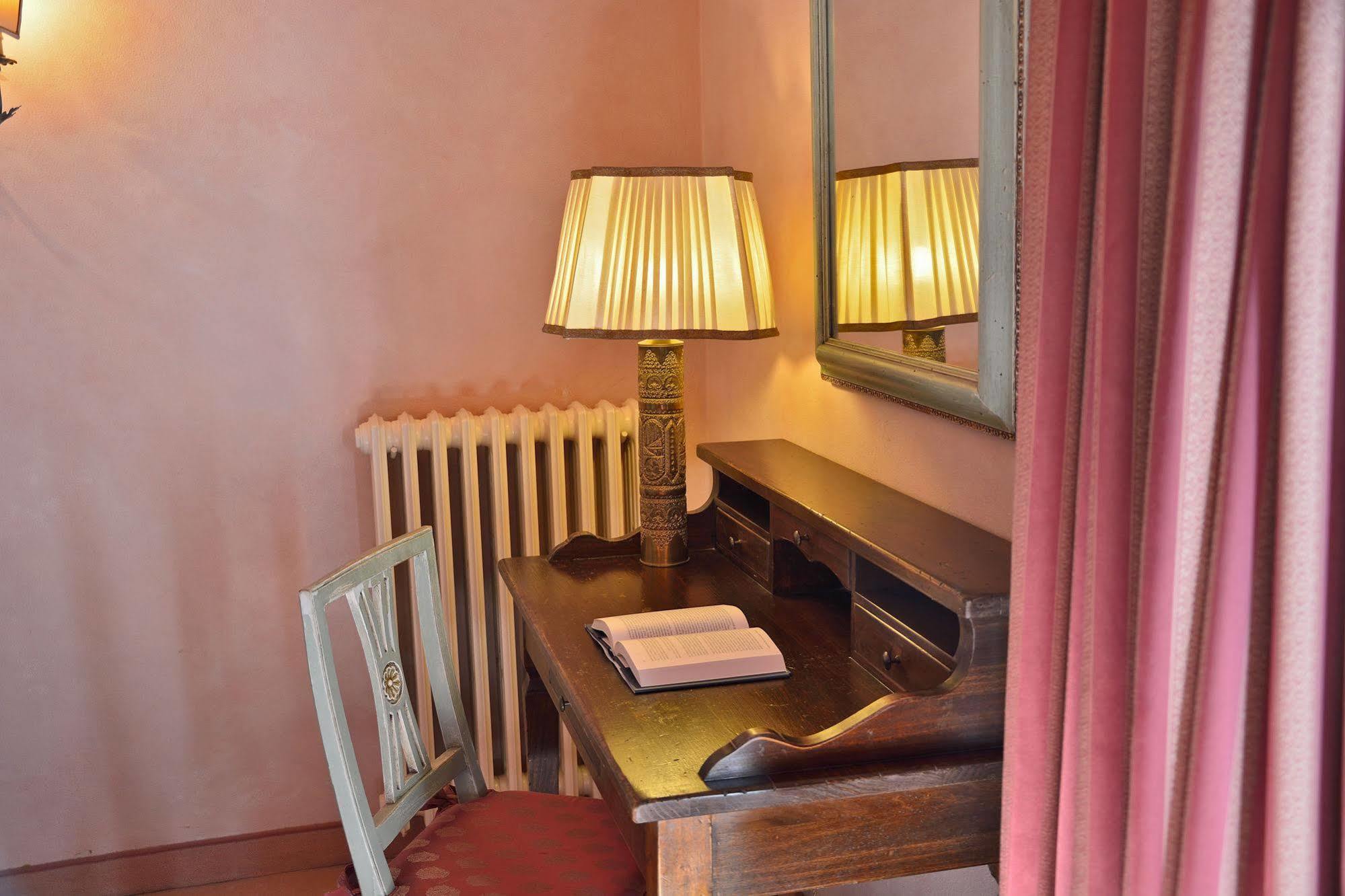 Hotel Boccaccio Calcinaia Luaran gambar
